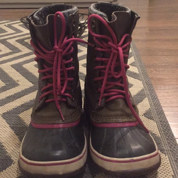 Sorel Waterproof Snow Boots - Picture 4 of 4